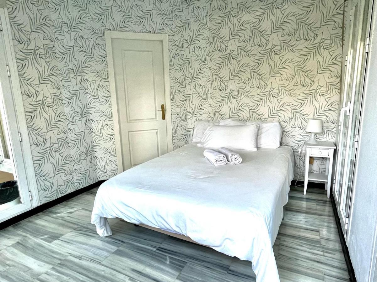 Appartamento Puerto Banus With Private Garden Marbella Esterno foto