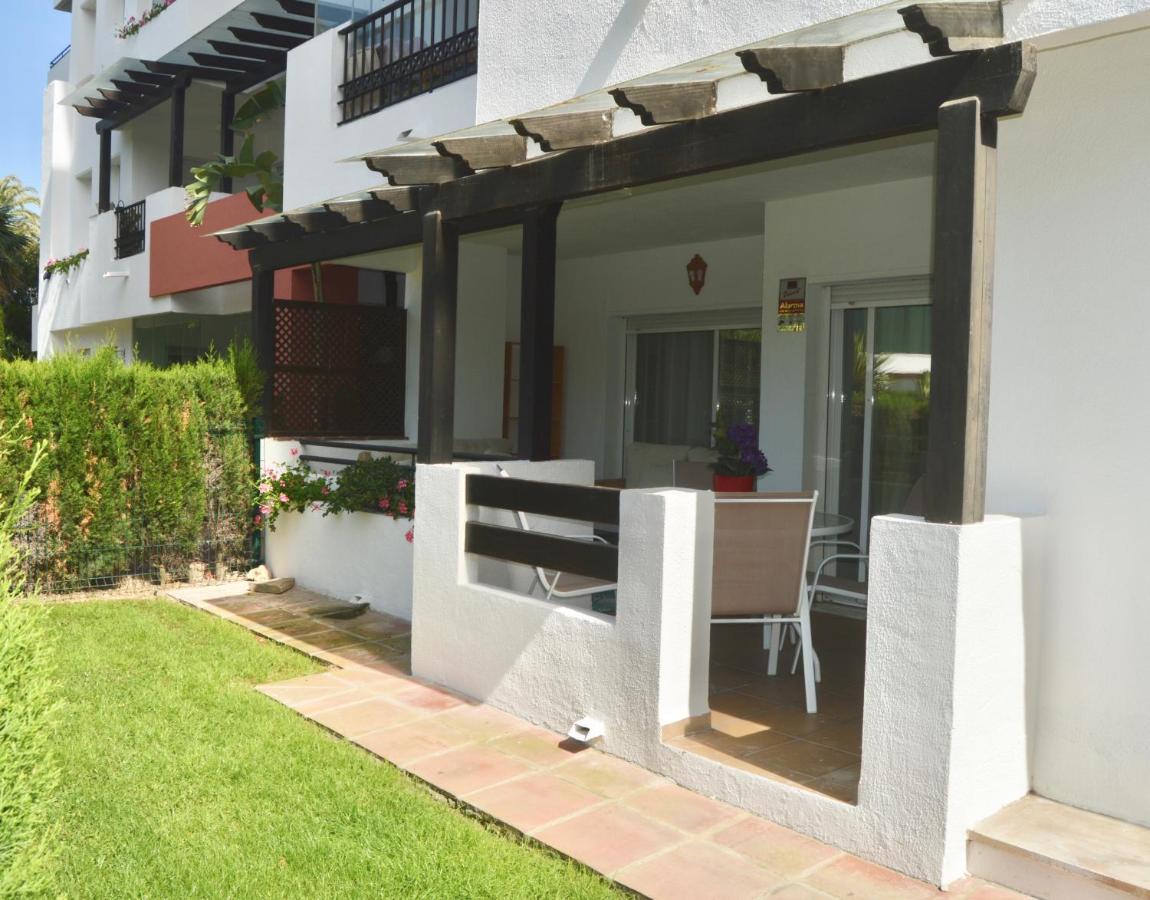 Appartamento Puerto Banus With Private Garden Marbella Esterno foto